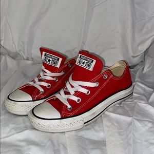 RED CHUCK MARTINS (CONVERSE)